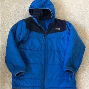 Boys The North Face hooded puffer coat reversible